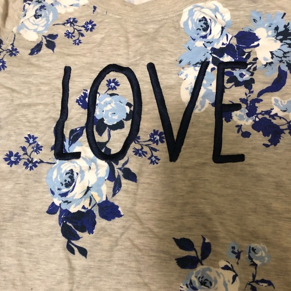 Crewneck - Picture 2 of 3